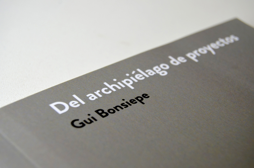 libro Del archipiélago de proyectos.  Gui Bonsiepe. Ediciones Nodal